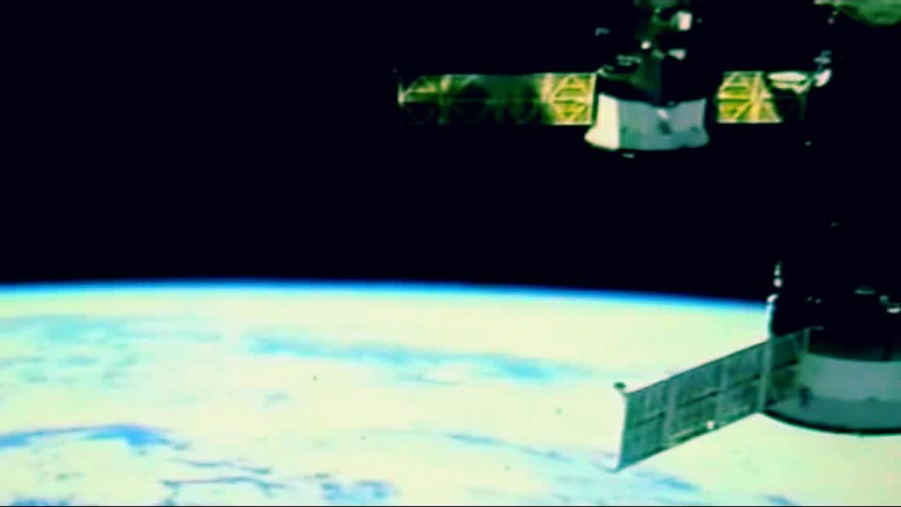 W Stacji Orbitalnej Krążącej Wokół Ziemi Pierszy Polak Na Stacji Orbitalnej ISS - Polska w Kosmosie - CDA