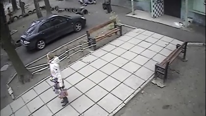 Mężczyzna ratuje życie swojemu psu