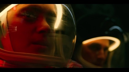 Another Life S01E02 Przez ciemną dolinę