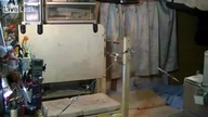 Robot robi backflipa