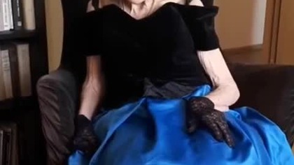 Alwida Bajor listening to Frédéric Chopin music