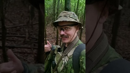 W sobotę wraz z ludźmi ze Stowarzyszenia Obrony i Rozwoju Przyszłość im. Kazimierza Pużaka pojechaliśmy szkolić się do lasu. Prawie nie padało. 

#lokowanie -- odzież i sprzęt marki Helikon.

[Krzysiek]