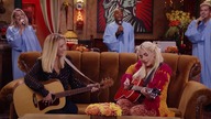 Przyjaciele: Spotkanie po latach (2021) | Smelly Cat w wykonaniu Lady Gagi i Lisy Kudrow