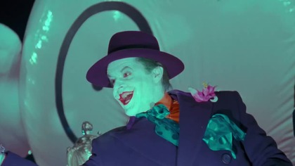 batman | parada jokera w gotham |