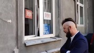 KOMEDIA w PiS! Bareja byłby dumny! Posłowie boją się otworzyć drzwi... \\ KORWiN TV