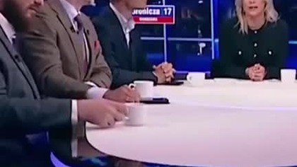 W neoTvp gdy prawda w oczy kole wyrzuca się rozmówców że studia...  mp4 686x432