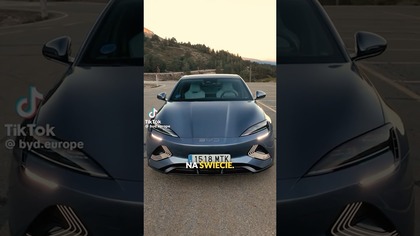 BYD sprzedało w Europie więcej aut niż Tesla! #byd #tesla #danielgrzyb #evnews #elektromobilność