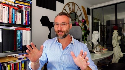 Obejrzyj To Przed Rozmową Z Nami.  Jak rozwijać biznes online: Ecommerce i Usługi.  2 modele