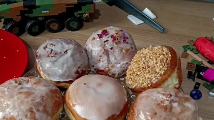 Wielki Test Pączków na Tłusty Czwartek! Pączki z dyskontów, z cukierni, z Koszalina! Ile kosztują?