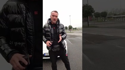 Dlaczego czujesz się gorzej, jeśli nie masz modnych rzeczy