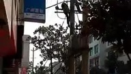 Pracownik podpalony przez porażenie prądem