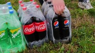 Experiment: Giant Coca Cola Balloon VS Mentos