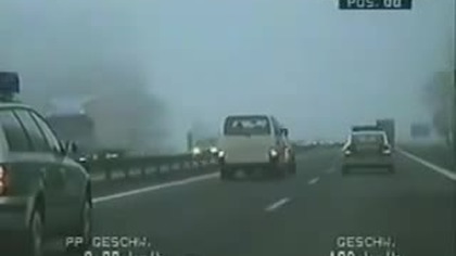 Przepychanka z policją.