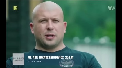 Brutalne wymuszenie przyjęcia mandatu za zmyślone wykroczenie! Jeleniogórski policjant oszalał¿ #233