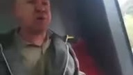 Agresywny pijak w autobusie