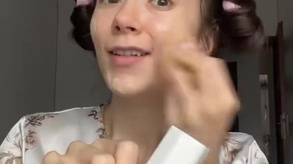 KOMPLEKSY, KTÓRE WMAWIA CI INTERNET