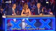 Rozbijanie cyckiem puszki po piwie - 