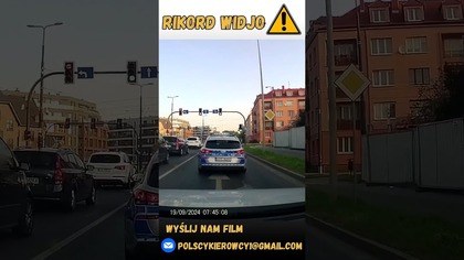 Panowie Policjanci was kierunkowskazy nie obowiązują #shorts #policja #polska #polscykierowcy