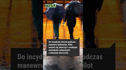 Balice.  samolot wypadł z pasa #shorts