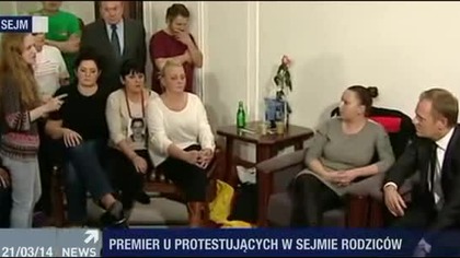 Protestujący rodzice os&oacute;b niepełnosprawnych vs Donald Tusk (21.03.2014)