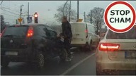 Zajeżdżanie drogi , wyginanie wycieraczek i lusterek - agresja drogowa #401 Wasze Filmy