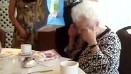 Babcia dostała nietypowy prezent na urodziny