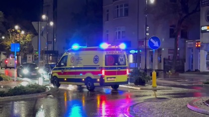 Alarmowo Karetka Meditrans - przejazd