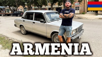 Hej! Zapraszam na vlog z podróży po niesamowitym kraju!  W tym odcinku pokażę Wam przepiękne górskie krajobrazy, starożytne klasztory, tętniącą życiem stolicę i lokalne smaki, które Was zachwycą. Od malowniczych jezior po urokliwe miasteczka  odkryjemy razem magię tego miejsca!  Dołączcie i przeżyjcie tę przygodę ze mną!

*Jeśli podobają Ci się moje filmy*
ZOSTAW SUBSRYPCJE i bądź aktywny pod filmami  To dużo pomaga mi w rozwijaniu tego kanału  Dzięki  https://youtube.com/@PodróżeWojownika?sub_confirmation1:

*LINK DO ZAKUPU eBOOKA*  https://notolece.com

SFD ENERGIA WOJOWNIKA  https://sklep.sfd.pl/SFD_NUTRITION_Energia_wojownika-opis43242.html
SFD WITAMINY WOJOWNIKA  https://sklep.sfd.pl/SFD_NUTRITION_Witaminy_wojownika-opis43243.html
SFD DOBRY SEN WOJOWNIKA  https://sklep.sfd.pl/SFD_NUTRITION_Dobry_Sen_Wojownika-opis43238.html
SFD ELEKTROLITY WOJOWNIKA  https://sklep.sfd.pl/SFD_NUTRITION_Elektrolity_wojownika-opis43241.html
Na hasło WOJOWNIK10 - 10% zniżki!!!

Wszystkich chętnych zamieszkaniem na pięknej wyspie Phuket w Tajlandii zapraszamy na Instagram @_twins_realestate_phuket 
Tam dostaniecie więcej info

*KONTAKT w sprawie OBOZU MUAY THAI:*
mail  nakmuaycamp.phuket@gmail.com
strona  https://nakmuaycamp.com

LINK DO ZAKUPU eBOOKA  https://notolece.com

Nowa kolekcja Podróże Wojownika wspólnie z Extreme Hobby ! Mega POLECAM !
https://extremehobby.com/pl/577-podroze-wojownika

INSTAGRAM ALI https://www.instagram.com/lalahorosz/
INSTAGRAM MÓJ https://www.instagram.com/podroze_wojownika_youtube
Kanał Zuzi  https://www.youtube.com/@LifeofSusanna000
(IG Pawła)  https://www.instagram.com/pawel_muaythai_fighter

 Wsparcie podróży przez świat... 
 Kup jakiś z moich produktów  Dzięki 

Białko Wojownika SKLEP  https://sklep.sfd.pl/SFD_NUTRITION_BIA%c5%81KO_WOJOWNIKA-opis41679.html?utm_sourcepromo&utm_mediumkam_wojownik&utm_campaignwojownik_12122021
Białko Wojownika INFO  https://sfd.e-kei.pl/LP/bialko_wojownika/

Zapraszam na stronę wypożyczalni samochodów ODKRYJ AUTO 
na hasło WOJOWNIK10 dostaniecie 10% zniżki  https://www.odkryj-auto.pl/?pWOJOWNIK10

Kod rabatowy do sklepu z suplementami SFD (10% zniżki)  pajak10sfd

 ENTEROSGEL®? 
ENTEROSGEL® to wyrób medyczny niezbędny w podróży, pomocny przy wszelkiego rodzaju biegunkach, bólach brzucha, wzdęciach lub parciu na stolec.
Dodatkowo, ENTEROSGEL® wykazuje właściwości detoksykujące, pomagając usuwać toksyny z organizmu, w tym również po spożyciu alkoholu i innych używek.
Zapraszam na strone  https://enterosgel-podrozewojownika.pl 

Współpraca:
podrozewojownika@gmail.com

--------------------------------------------------------------
*montaż: GRZEGORZ CE*
Instagram  https://www.instagram.com/grzegorz_ce/ 
email  ceregra@gmail.com
Wsparcie https://buycoffee.to/grzegorzce

ZAPRASZAM DO WSPÓŁPRACY
---------------------------------------------------------------
#armenia #erewan #azerbejdzan