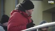 BYŁ BEZDOMNY.  TERAZ POMAGA INNYM PRZETRWAĆ ZIMĘ.  WZRUSZAJĄCA HISTORIA PANA ARTURA¦ KOMENTERY EXTRA