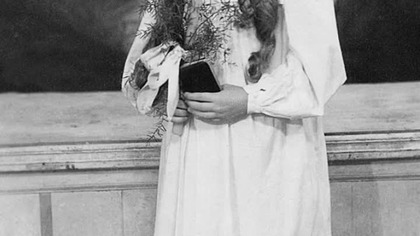 Alwida Bajor.  Pierwsza komunia.  Kościół św.  Rafała w Wilnie, pocz.  lat 50.  XX w.