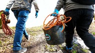 PISTOLET SIEKIERA I PODKOWY czyli skarby z wody na magnes neodymowy