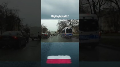 Uderzył w radiowóz przypadek czy czysty pech?!  #polscykierowcy #wypadek #viral