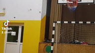 Tomahawk ala Vince Carter #shorts