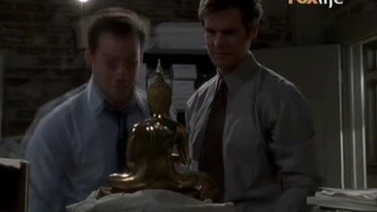 Sześć st&oacute;p pod ziemią - 02x10 - Sekret