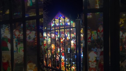 Jaka rozświetlona chałupa