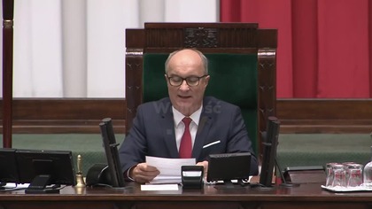 BERKOWICZ PRZYNIÓSŁ PRZEROBIONĄ FLAGĘ PAŃSTWA W PALESTYNIE! LEWACY W SEJMIE WPADLI W SZAŁ!