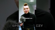 Y pokazuje sztuczkę!