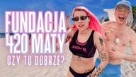 Mata założył Fundację 420 i wypuścił dziś pierwszy utwór: Skute Bobo & Young Leosia - CICHO #fundacja420 Jak myślicie jaki będzie tego rezultat? Czy Mata i Young Leosia zrobią dobrą robotę? W tym filmie chciałem z Wami przegadać jaki jest jest aktualny stan tematów o które pytacie mnie najczęściej. Co z legalem, depenalizają, Sejmem, inicjatywą WK i wszystkim co mogłoby poprawić sytuację wielu osób w Polsce. Bardzo serdecznie dziękuję wszystkim wspierającym mnie na Patronite i YouTube. Dołącz do tego grona i pomóż mi dalej tworzyć!  https://patronite.pl/mestoslaw  http://bit.ly/mestoslawYT 

Film powstał w celach edukacyjnych i informacyjnych. Celem filmu jest minimalizacja szkód, jakie mogą wynikać z użytkowania substancji, przeciwdziałanie uzależnieniom oraz wspieranie racjonalnej polityki opartej na badaniach naukowych, a nie uprzedzeniach.  

Mestosław - twórca i aktywista społeczny. Członek organizacji pozarządowych redukujących szkody używania substancji (Polska Sieć Polityki Narkotykowej oraz Społeczna Inicjatywa Narkopolityki). Współzałożyciel i członek zarządu Polskiego Towarzystwa Psychodelicznego. Zdobywca tytułu Twórcy Roku 2021 w kategorii Lifestyle na Gali Twórców Influencers Live Wrocław & Onet. Działa również w Sejmie, gdzie jest ekspertem społecznym w Parlamentarnym Zespole ds. Legalizacji. 

 Wsparcie od widzów kanału jest szczególnie istotne, gdyż pozwala mi funkcjonować i dalej tworzyć niezależne treści. Będzie mi niezmiernie miło, jeśli zostaniesz jednym z moich Patronów i tym samym dołączysz do mojej grupy na FB  https://facebook.com/groups/BiuroPodrozyM   
 Wspieraj regularnie na https://patronite.pl/mestoslaw
 Postaw kawę https://buycoffee.to/mestoslaw
 Zrób przelew Paypal https://www.paypal.me/mestoslaw
 Zrób przelew na konto 49 1140 2004 0000 3202 7627 3328 Odbiorca: Damian Sobczyk Tytuł przelewu: darowizna 
Z góry wielkie dzięki! Jesteś super! 

 Czytaj newsy na https://mestoslaw.pl
 Polub na FB https://facebook.com/mestoslaw
 Obserwuj na IG https://instagram.com/mestoslaw
 Obserwuj na TT https://twitter.com/mestoslaw_ 
 Subskrybuj mój drugi kanał https://www.youtube.com/wiemcocpiem

Intro:
Grafika: Hubert https://www.facebook.com/junkyycartoons https://www.youtube.com/channel/UCJqD7r6n_HihdCiuJrLVv5Q
Animacja logotypu: Kacper Marczukiewicz - https://www.sixphoto.pl
Muzyka: Math Klee https://www.facebook.com/Math-Klee-Music-392090208327470
 
Miniaturka: Kacper Marczukiewicz 

#fundacja420 #Mata #YoungLeosia

Pozdro!
Mestosław