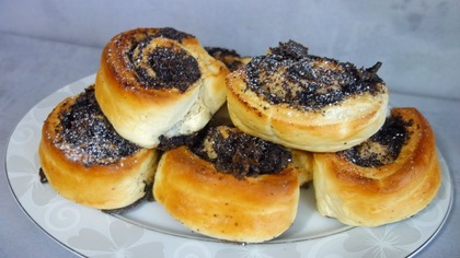 Drożdżówki z makiem  przepis jak zrobić drożdżowe bułeczki  pyszne i miękkie, smakują jak u Babci!