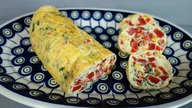 Śniadanie - przepis mamy jak zrobić omlet kolorowy #jakzrobićomlet