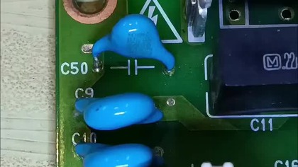 Oznaczenia skrótów na płytce drukowanej ( elektronicznej )