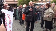 Kł&oacute;tnia na pogrzebie Gen  Jaruzelskiego