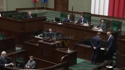 BOSAK USADZIŁ CHAMSKIEGO POSŁA KO W OBRONIE KORONY BRAUNA! SIKORSKI UCIEKŁ Z SALI! (720p 30fps AV1-48kbit AAC-polski)