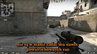 Komentator na FFA troll na mikrofonie