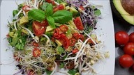 Surowe spaghetti warzywne
