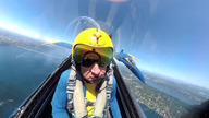 Przepiękny widok z kokpitu grupy akrobatycznej Blue Angels