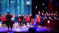 Pójdźmy wszyscy do stajenki  orkiestra smyczkowa i chór pod batutą Małgorzaty Basiuk