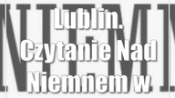 Lublin.  Czytanie Nad Niemnem w ogrodzie