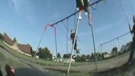 Udane backflipy bolą