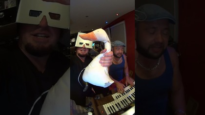 PAN CHWYTAK (PAN TIK TAK PARODY) @WOWAtv [KONCERTY: chwytakwiktor@gmail. com]